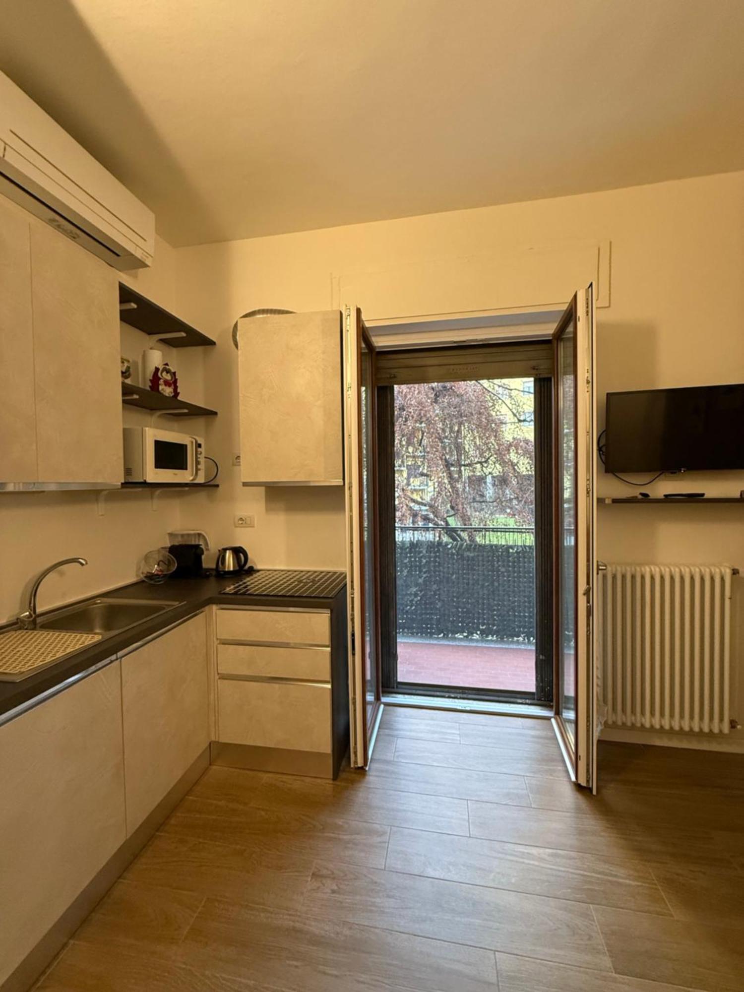 Lucky Flat, Un Momento Di Relax. Mailand